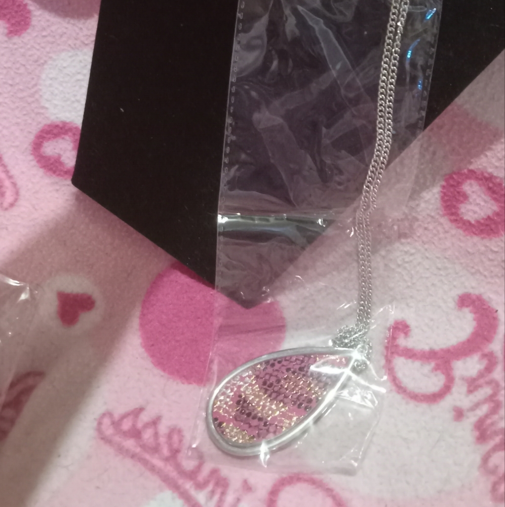 Silver and Pink Teardrop Pendant Necklace